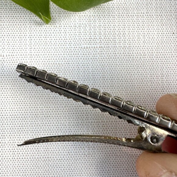 Rhinestone Alligator Hair Clip – Three Row Crystal - Picture 3 of 7